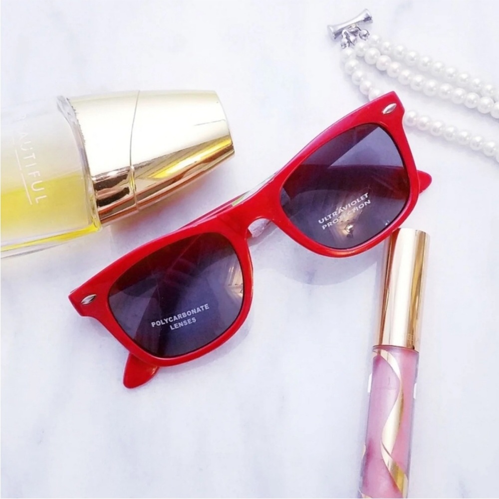 🍒5/$25 red sunglasses